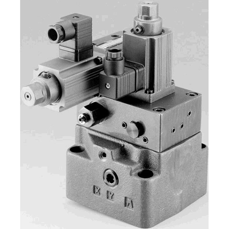 同比上升2.86%；扣非净利润2.21亿元