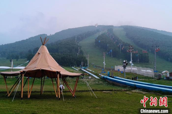 崇礼168夏季越野赛鸣枪：雪如意起跑、绿意山道