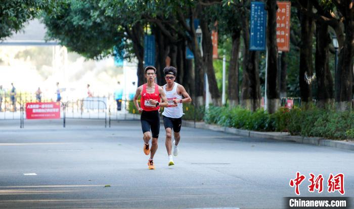 厦门工学院马拉松赛鸣枪开跑 亚运冠军助阵博物
