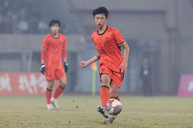 U17国足热身赛两连胜点球险胜塔吉克斯坦 中后场