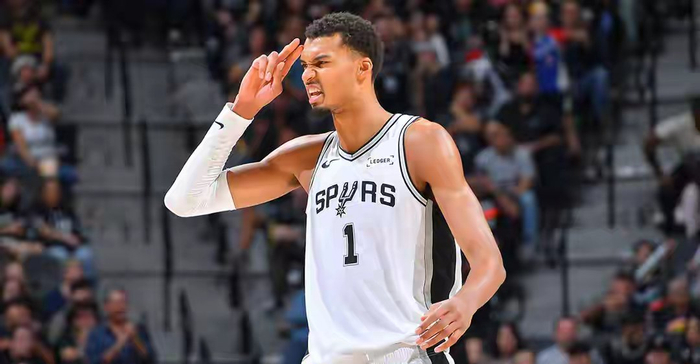 文班亚马逆袭登顶常规赛MVP榜首，或成历史最年